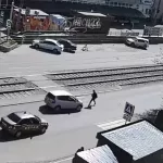 Девушка-пешеход попала под колеса Honda Fit на переходе в Бийске