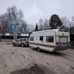 Дом на колесах с кухней, отоплением и спальными местами продают в Горном Алтае