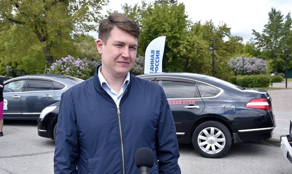 Из Барнаула в зону СВО отправили очередную партию автомобилей
