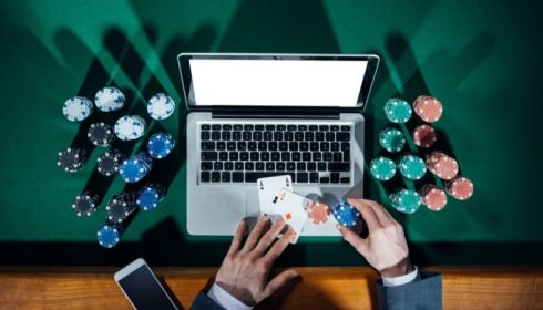 Ученые нашли связь между сайтами знакомств и азартными играми