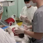 Алтайские врачи выхаживают раньше срока родившихся тройняшек
