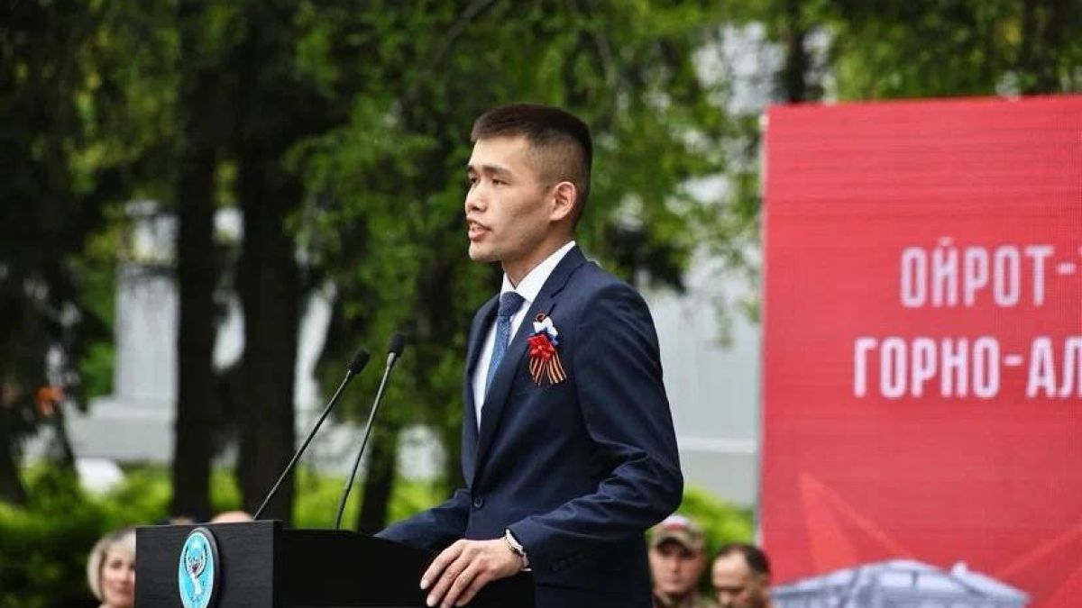 Александр Суразов