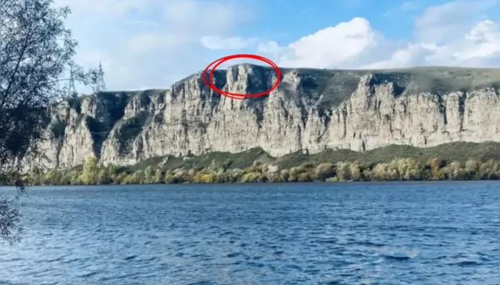 Девушка сорвалась со скалы и погибла во время фотосессии в Приангарье. Фото