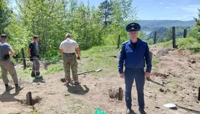 Прокуратура проверила благоустройство смотровой площадки Турочакская гора