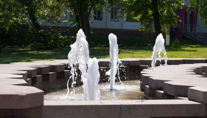 Лето совсем скоро: в Бийске заработали городские фонтаны