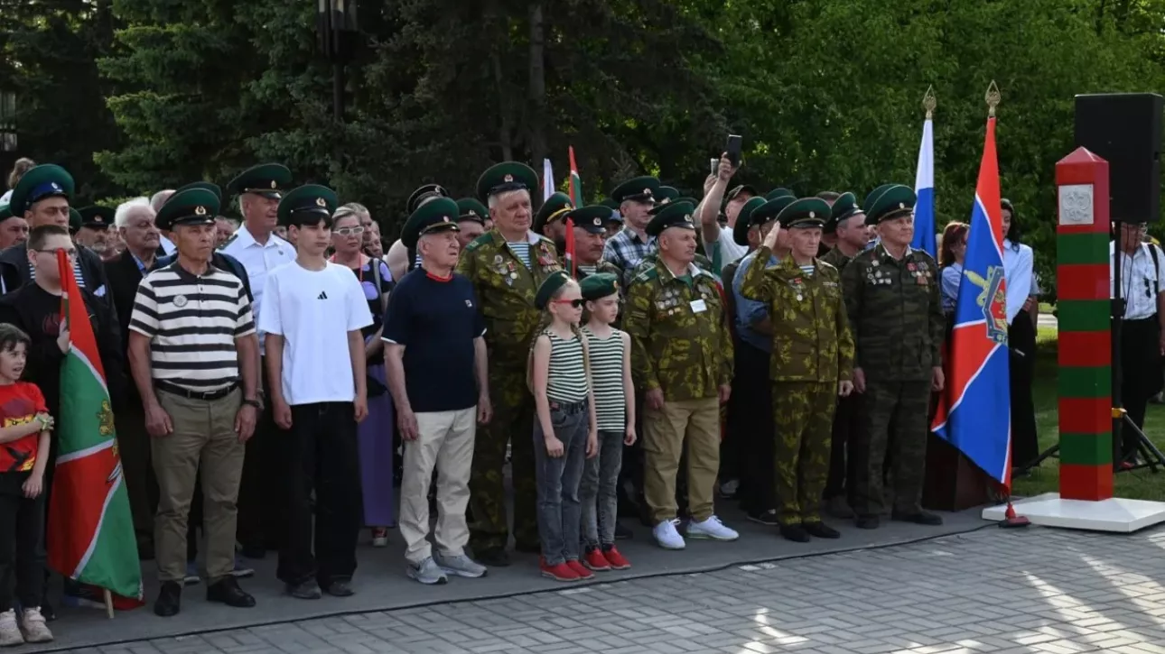 В Барнауле заложили первый камень на месте будущего памятника пограничникам