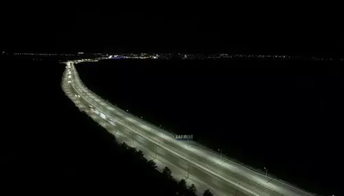 Более 40 км региональных дорог Алтайского края станут светлее