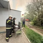 500 квадратов: огромный пожар произошел в заброшенном доме в Бийске