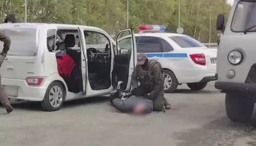 Барнаульские полицейские остановили сбыт 129 кг исходников для наркотиков