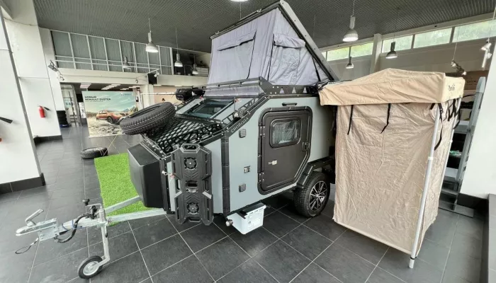 Заряжающийся от солнца современный автодом продают в Алтайском крае. Фото
