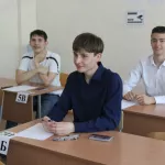 Более 4 тысяч выпускников сдают ЕГЭ по русскому языку в Барнауле