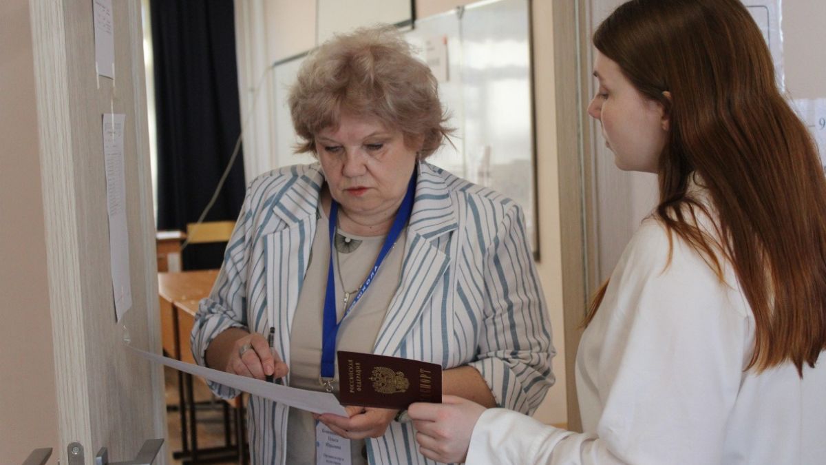 Барнаульские выпускники сдают ЕГЭ
