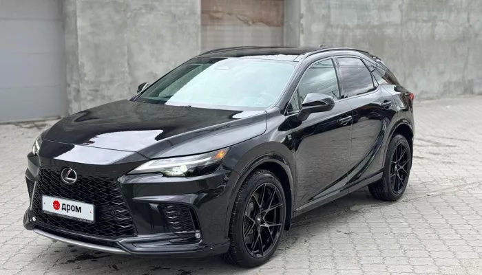 Спортивный Lexus с агрессивным дизайном продают в Горном Алтае за 11,2 млн руб. Фото