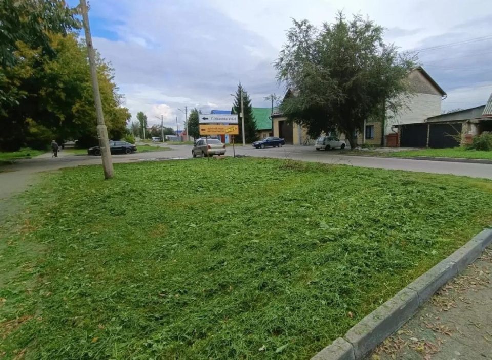 Покос травы в Барнауле