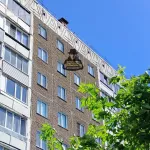 Соцсети: мужчина выпал из окна многоэтажки в Барнауле