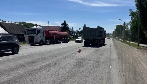Водитель грузовика из Омской области устроил массовое ДТП в Республике Алтай