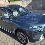 Семиместный BMW, привезенный из США, продают в Бийске за 12 млн рублей. Фото