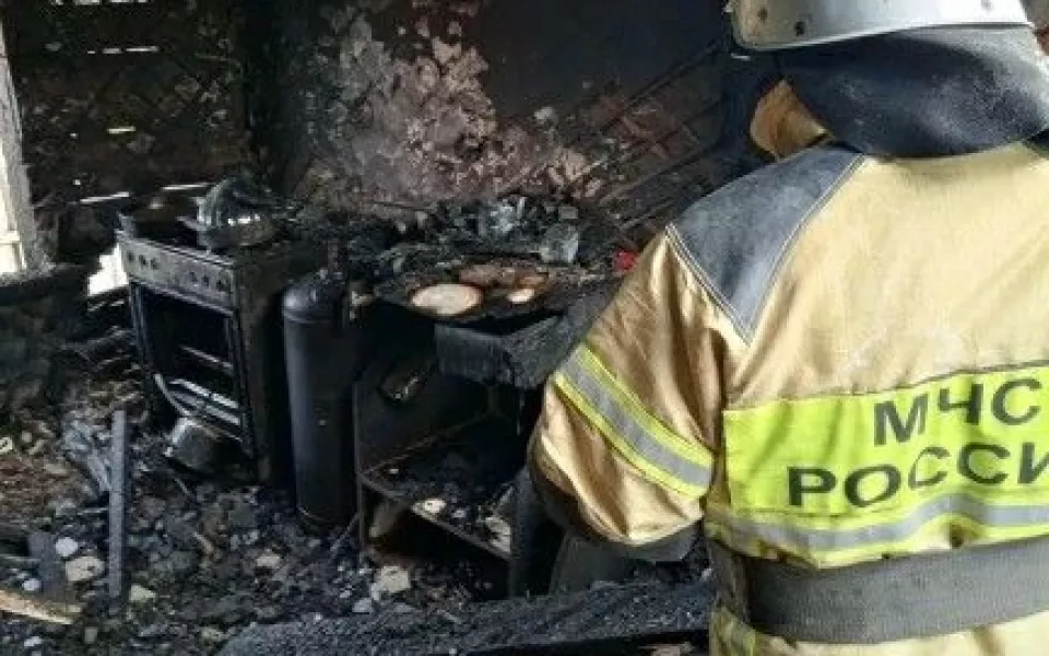Барнаулец погиб во время пожара в микрорайоне Затон