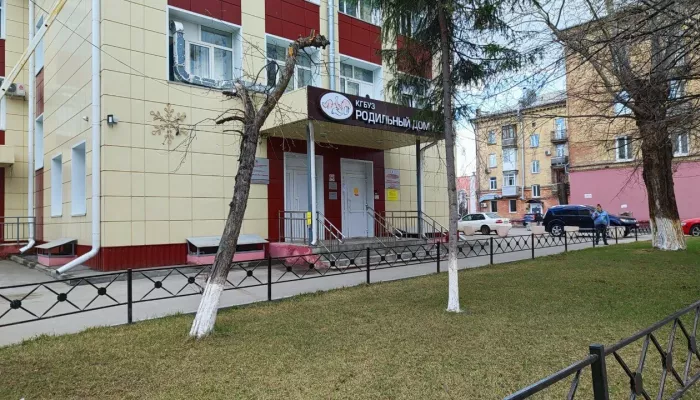 Барнаульский роддом №2 могут присоединить к структуре краевого центра ДАР