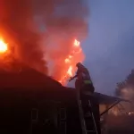 Мужчина погиб во время пожара в частном доме в Бийске
