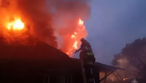 Мужчина погиб во время пожара в частном доме в Бийске
