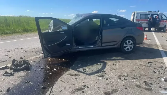 Водитель и три пассажира погибли в жуткой аварии на трассе. Фото