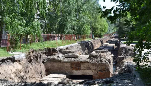 На сутки отключат горячую воду жителям центра Барнаула: адреса