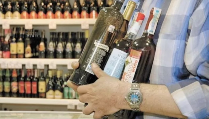 В магазинах аэропортов могут разрешить продавать алкоголь