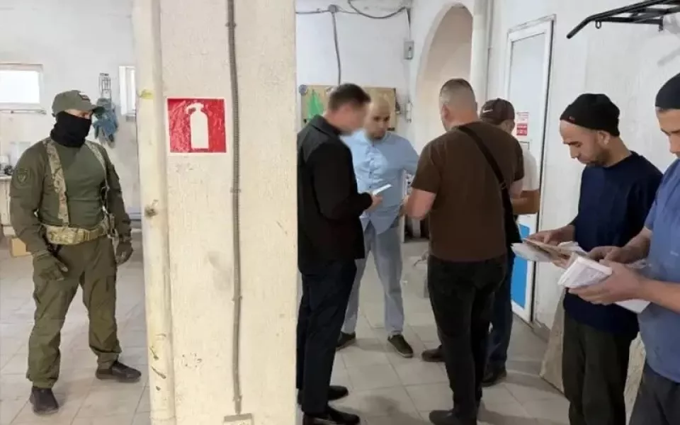Более 30 нелегальных мигрантов выдворят из Алтайского края