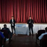 Ремонт дорог и заброшенные участки: Андрей Турчак провел встречу в Турочакском районе