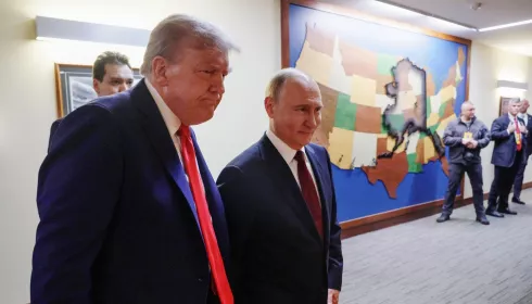 Путин и Трамп провели телефонный разговор после визита спецпосланников США