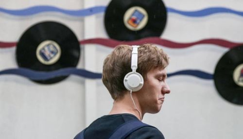 Сервис Яндекс.Музыка назвал популярные треки в городах России