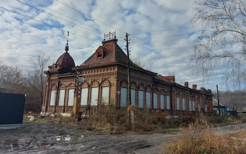 В Бийске готовят к торгам особняк купца Кричевцева