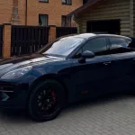 Мощный Porsche со спортивными сиденьями продают в Барнауле за 7,5 млн рублей. Фото