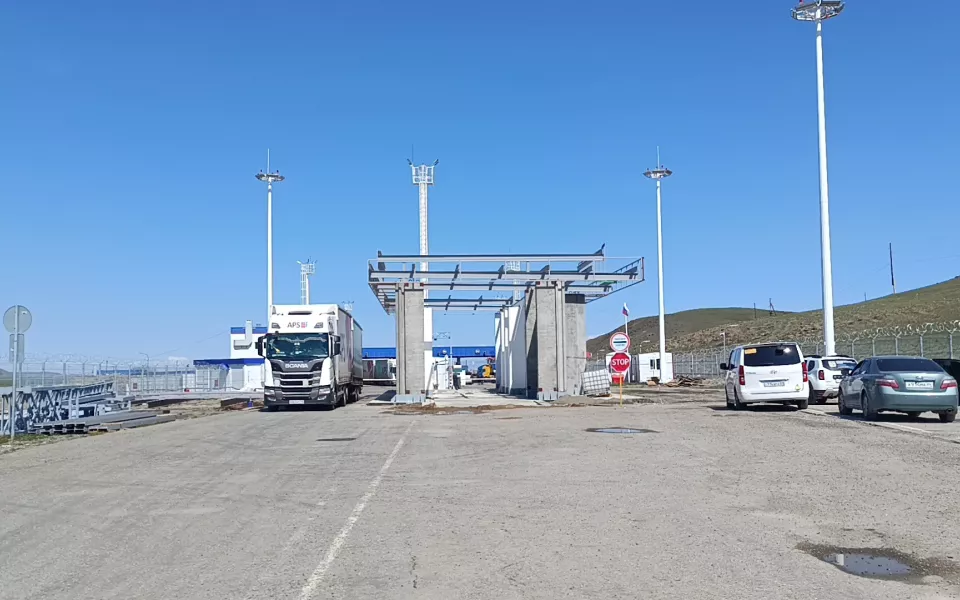 В Республике Алтай вырос поток туристов через российско-монгольскую границу