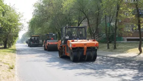 Три улицы одновременно ремонтируют в Бийске по нацпроекту