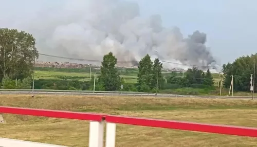 Пламя и дым: на бийском полигоне ТБО произошел пожар