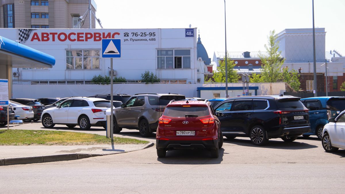 АЗС. Бензин. Топливо.
