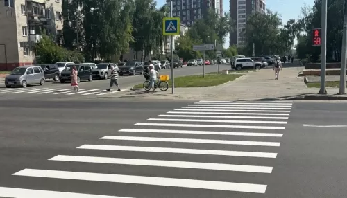 В Барнауле наносят новую дорожную разметку: где окончены и идут работы