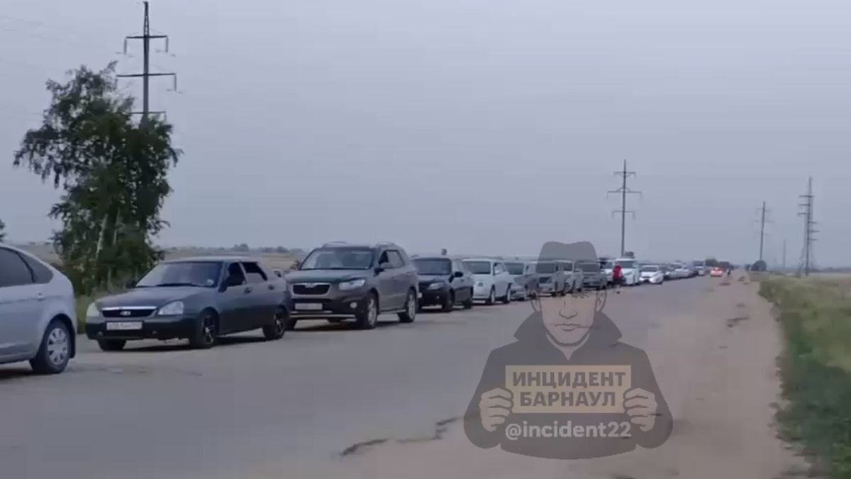 Очередь на АЗС