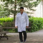 Из санитара в главврача: как хирург Андрей Макин превратил свой страх в профессию