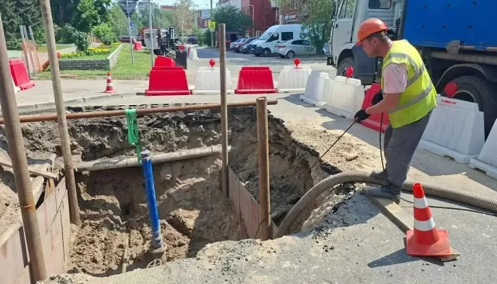 В центре Барнаула временно не будет воды из-за подключения нового водопровода