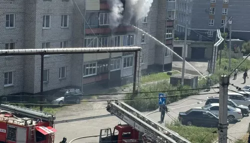 В Горно-Алтайске случился пожар в многоквартирном жилом доме