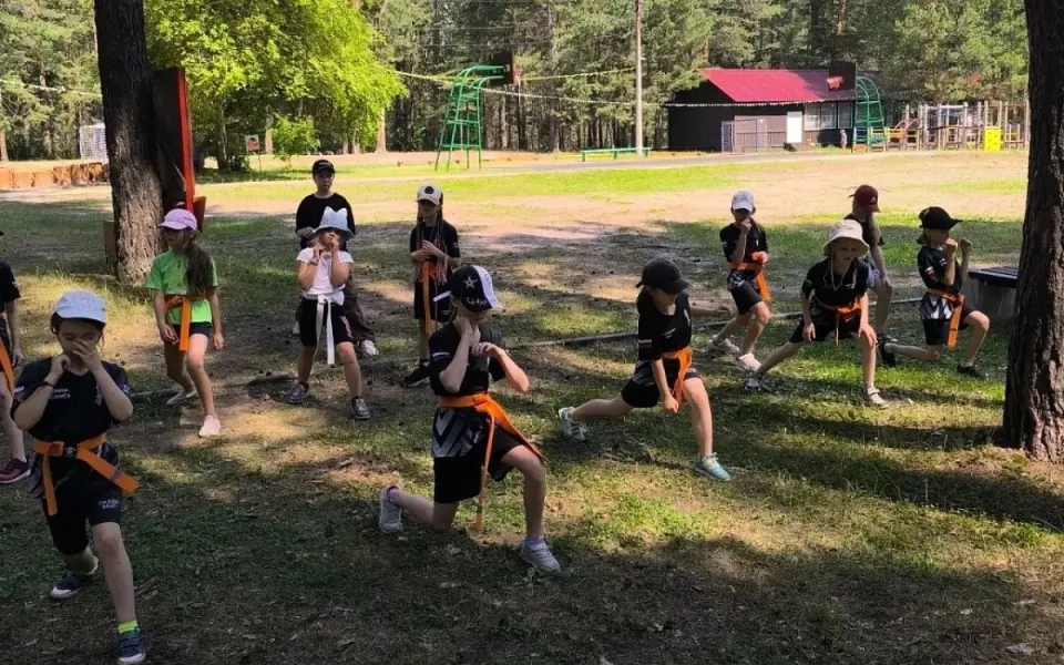 В детских лагерях отдыха Барнаула завершаются первые смены. Фото