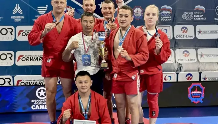 Самбисты Республики Алтай завоевали бронзу на командном чемпионате России
