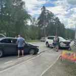 В Республике Алтай лоб в лоб столкнулись две иномарки: пострадали пять человек