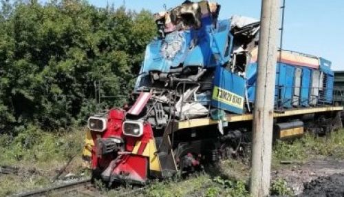 Два человека погибли при столкновении поездов в Кузбассе