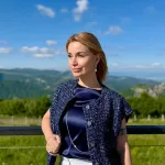 Похудевшая Ольга Орлова показала фанатам жаркое фото в алом бикини