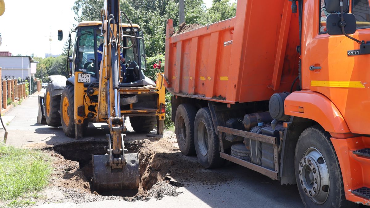 В Барнауле выявили более 100 нарушений при пользовании водопроводом и канализацией