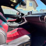Легкий и послушный: премиальный Lexus c турбомотором продают в Горном Алтае. Фото